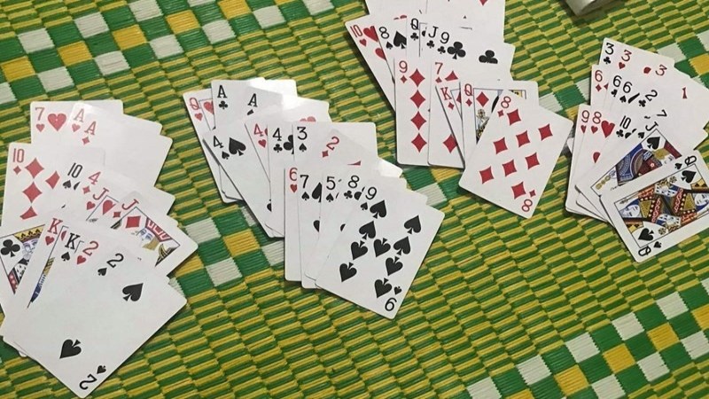 Giới thiệu về các game đánh bài trên điện thoại